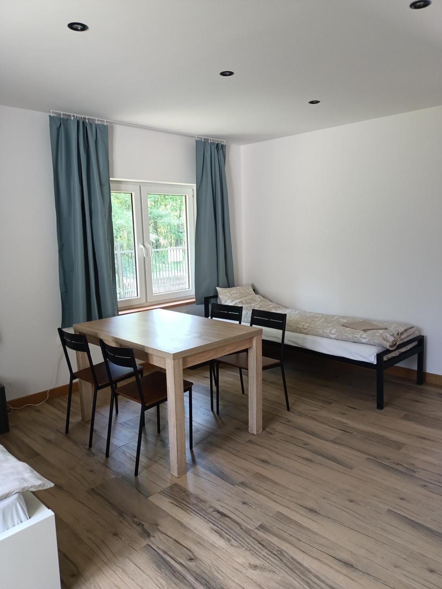 Letnia Oaza "Akacja" Apartment Sobienie Jeziory Bagian luar foto