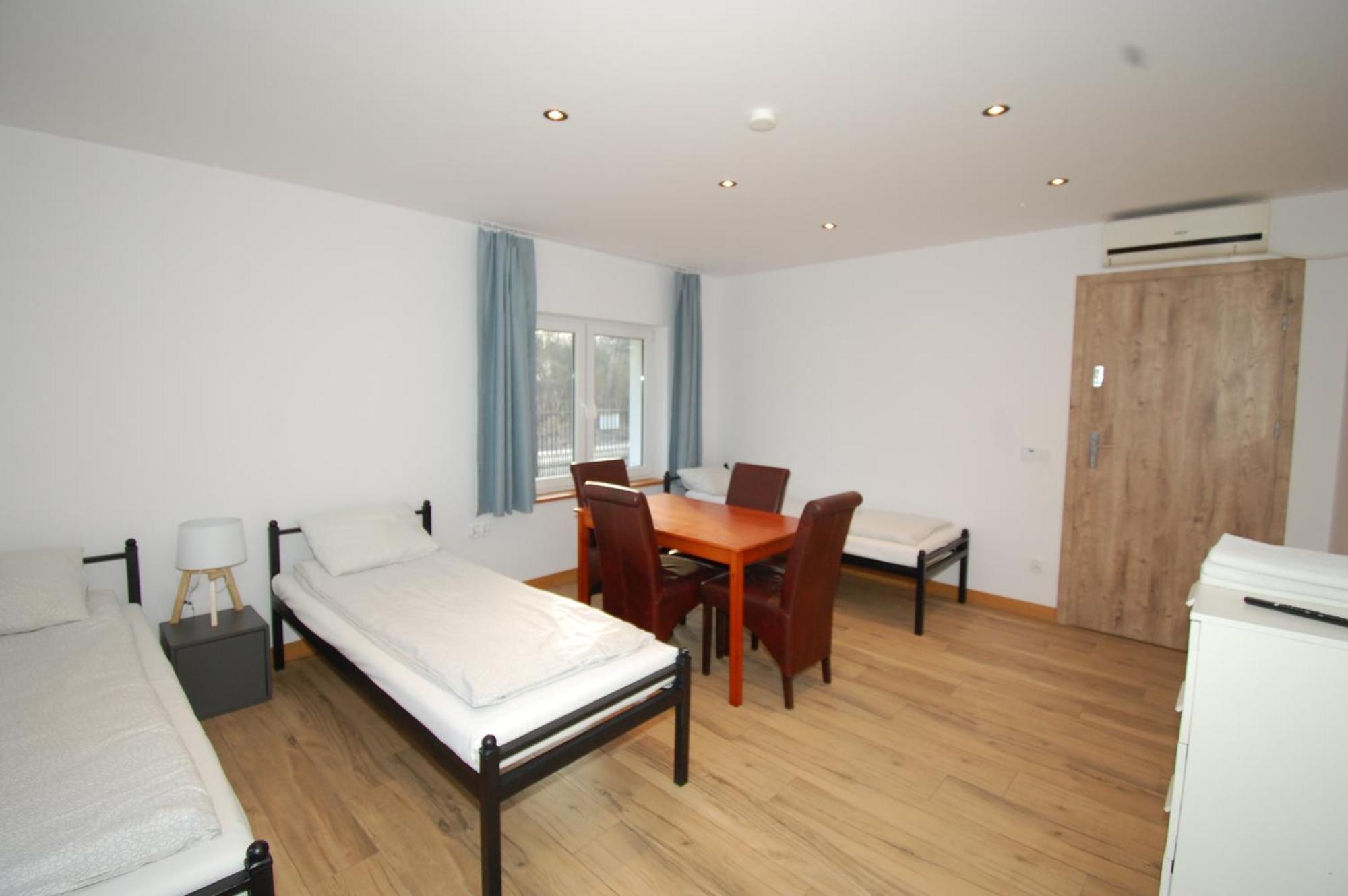 Letnia Oaza "Akacja" Apartment Sobienie Jeziory Bagian luar foto