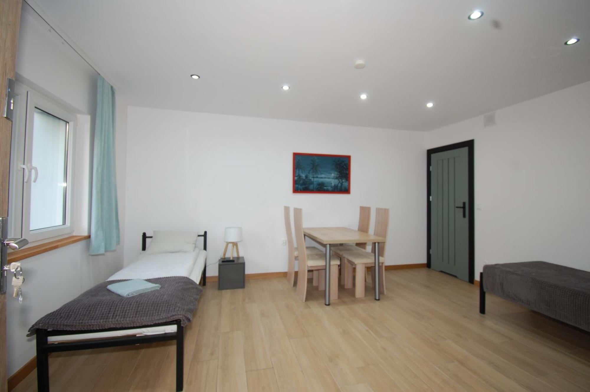 Letnia Oaza "Akacja" Apartment Sobienie Jeziory Bagian luar foto
